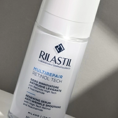 Rilastil MULTIREPAIR RETINOL TECH Обновляющая, разглаживающая сыворотка против морщин 30 мл