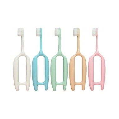 Зубная щетка Си.Ай. Медикал "Удобный захват", мягкая